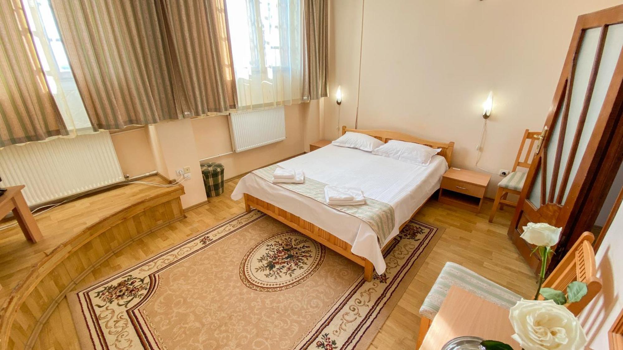 Hotel Regal Brăila Dış mekan fotoğraf